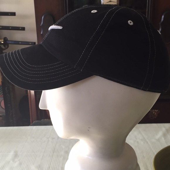 Nike Cap - Picture 3 of 5
